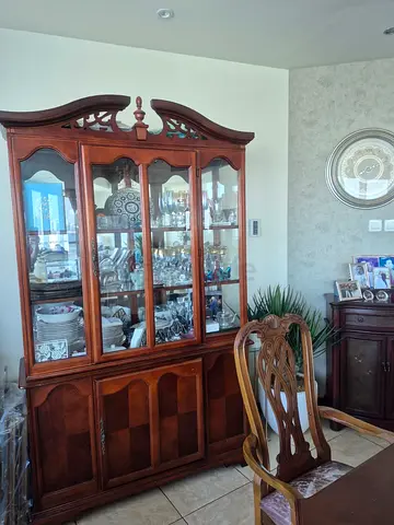 Large Wooden China Cabinet / Display Hutch in Good Condition