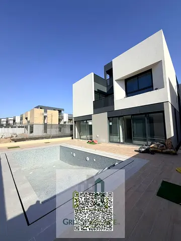 Corner Ready -to-Move Spacious Townhouses For Sale Built For Comfort Lifestyle In Al Zorah, Ajman.