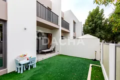Single Row | Landscaped | Kitchen Appliances
