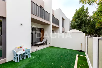 Single Row | Landscaped | Kitchen Appliances