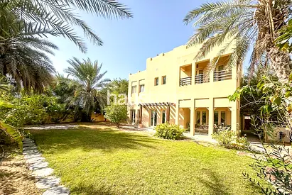Hattan Type | Huge Corner Plot | Lake View
