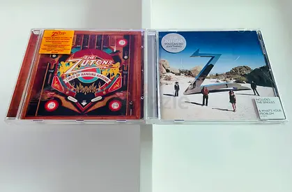 2 Zutons Music CD’s