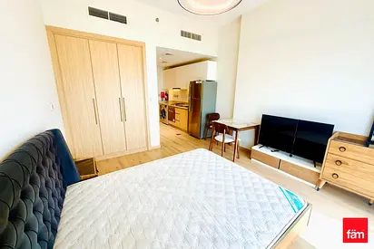 FULLY FURNISHED| INFRONT OF METRO |EASY ACCESSIBLE