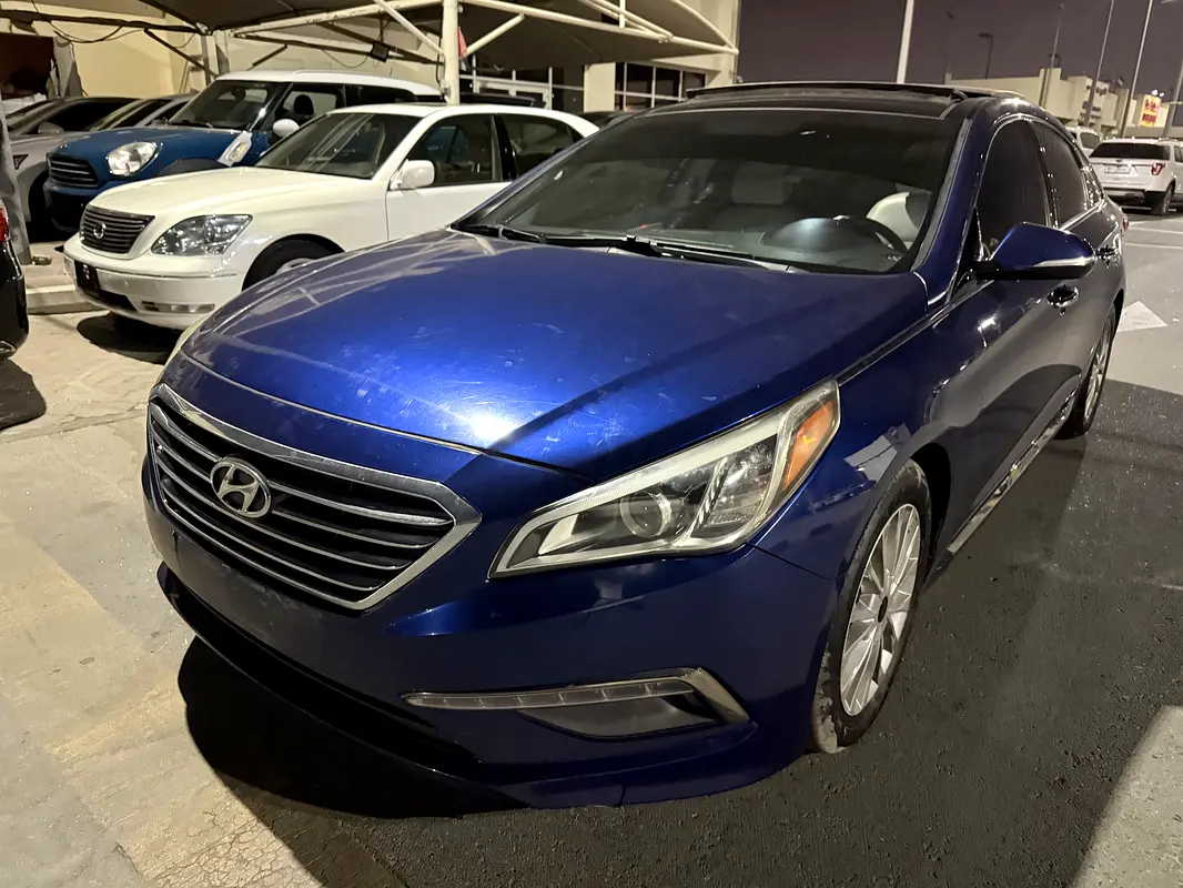 Hyundai Sonata 2015 — photo 1 of 14