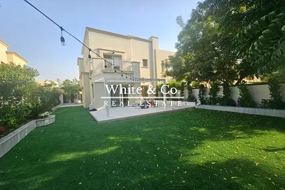 Upgraded | Remodelled |Pool & Park Backing