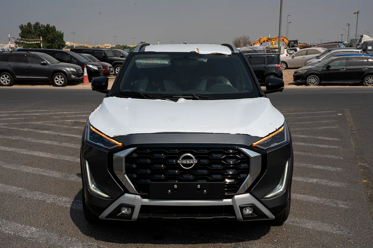Nissan Magnite 2025 — photo 1 of 19