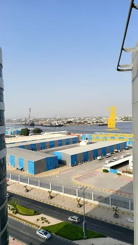 باطلالة بحرية خيالية شقة فاخرة غرفة وصالة مفروشة بالكامل فرش جديد راقى جدا بموقع مميز جدا مع جم ومسبح