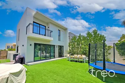 Exclusive | Large Plot | Tree Line View