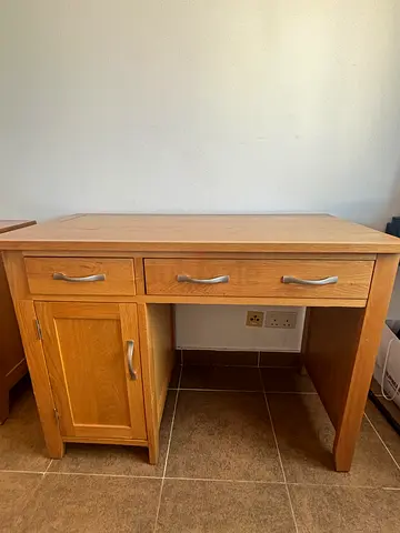Solid British oak study desk with drawers - good condition