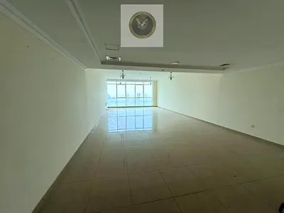 Free air conditioning | Gym & swimming pool | Master bedrooms | Maid’s room | Built-in wardrobes | Direct sea view