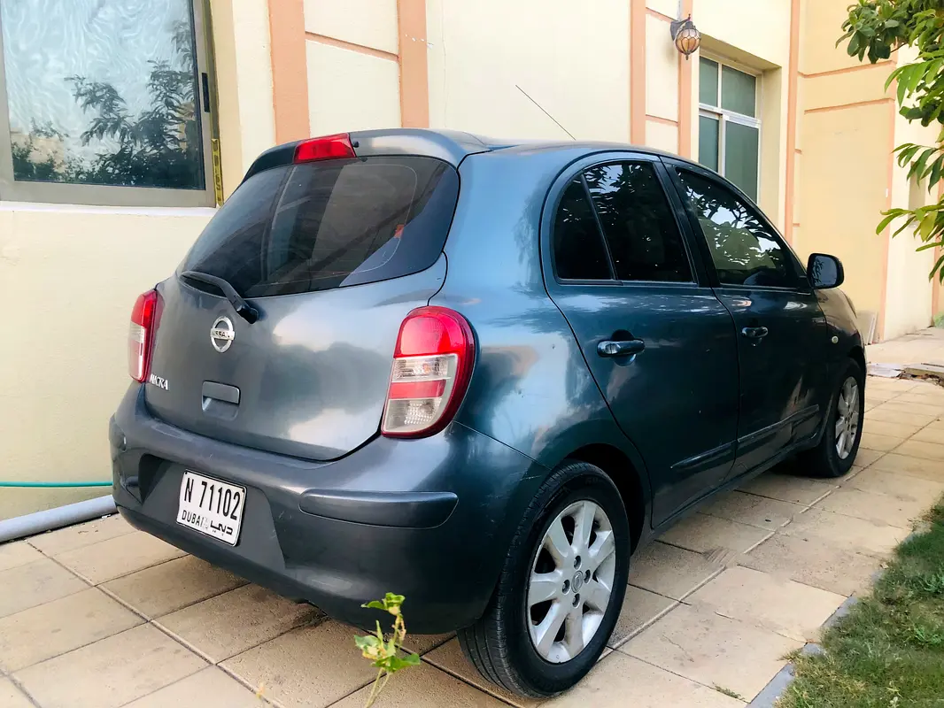 Nissan Micra 2012 — photo 1 of 12