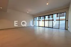 Single Row | 5 Bedrooms | Close to Central Hub