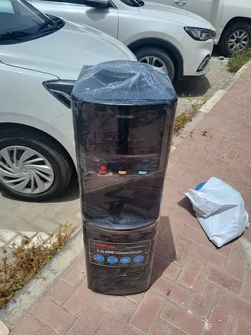 Top load water dispenser