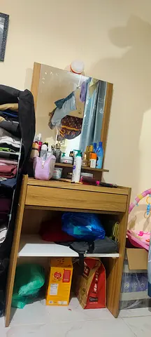 Dressing table