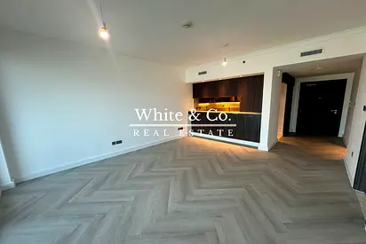 Fully Upgraded | Lake View | Chiller Free