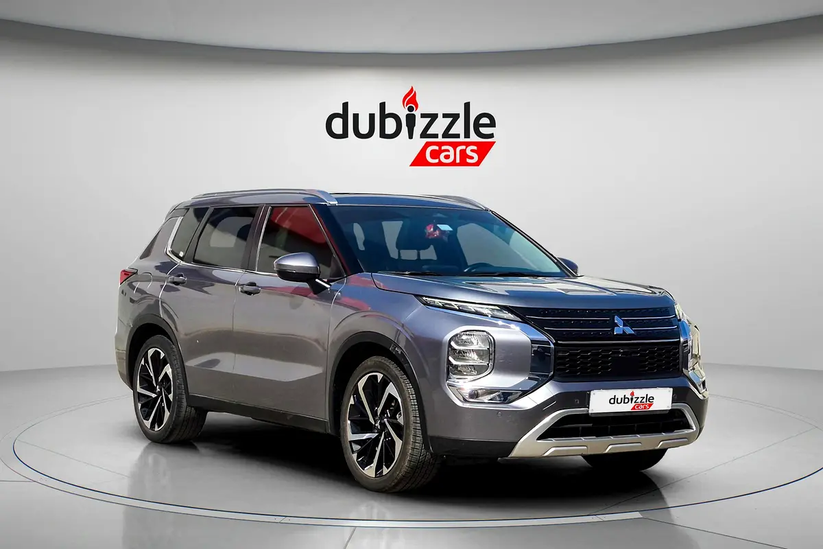 Mitsubishi Outlander 2024 — photo 1 of 14