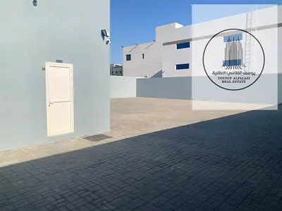 Industrial land with an office 6700 sq ft on a main street 80 kVA electricity.