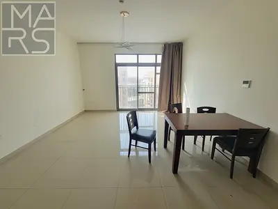 Spacious 1-bedroom | balcony | Gym pool | Covered Parking