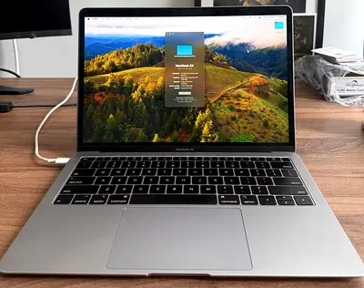 MacBook Air 8GB 1.6 GHz dual core i5