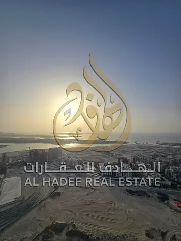 شقة محولة من غرفتين إلى 3 غرف وصالة | إطلالة بحرية كاملة | تشطيب فاخر | مساحة واسعة | جيم | مسبح | باركن مجاني | برج عائلي