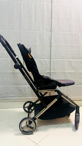 Giggles Tornado 360-Degree Rotating Stroller with One Touch Folding, Metal Frame and Wheel,Reversibl