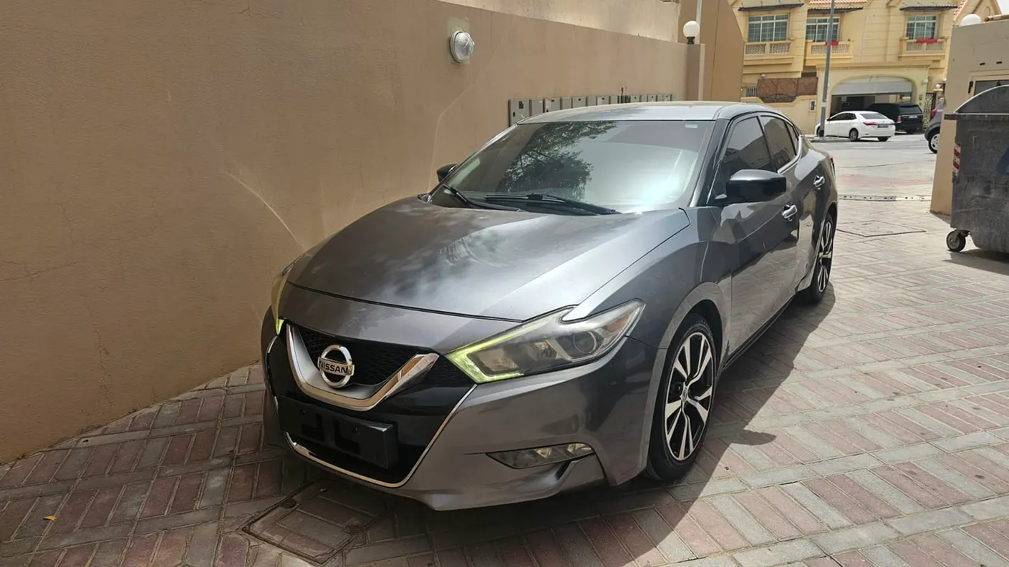 Nissan Maxima 2016 — photo 1 of 7
