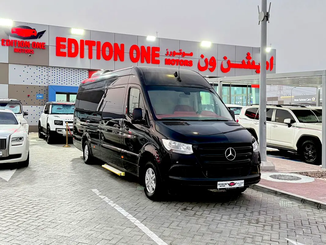 Mercedes-Benz Sprinter 2022 — photo 1 of 10