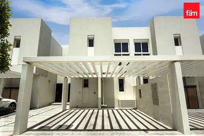 Spacious 3 bedrooms facing the kids area & Pool