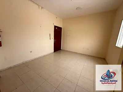 Spacious studio apartment for rent in Al Butina, with central air conditioning and gas. Prime location near Lulu, Nesto, and Madinat Al Arab. Rent is