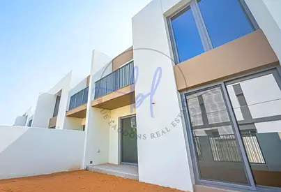 Close to Community Pool | Vibrant Home | Vacant TH