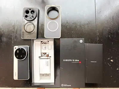 Xiaomi 15 Ultra with charger, magsafe-style cases and original box  -  512B / 16GB -  UAE Model