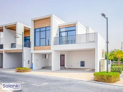 Middle unit | Prime | Exclusive | Ready to Move