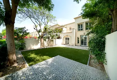 3 Bedroom | Vastu | Upgraded | Lake View