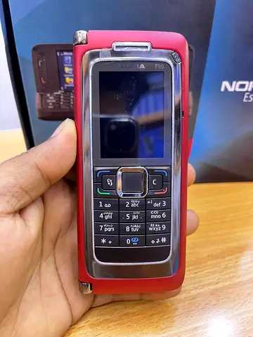 NOKIA E90
