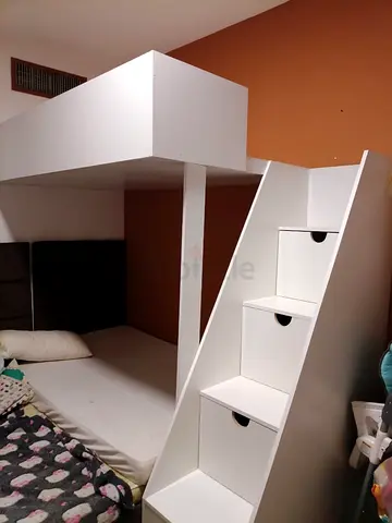 Loft bed making