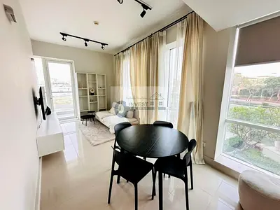 FULLY FURNISHED - COZYY UNIT --READY TO MOVE --