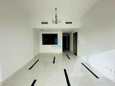 Spacious Unit | Pool View | Vacant & Ready