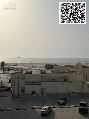 غرفة وصالة مع حمامين وبلكونة للإيجار السنوي في كورنيش عجمان مباشرة بإطلالة بحرية مميزة بسعر 31 ألف مع إمكانية الدفع على ست دفعات وتأمين شيك
