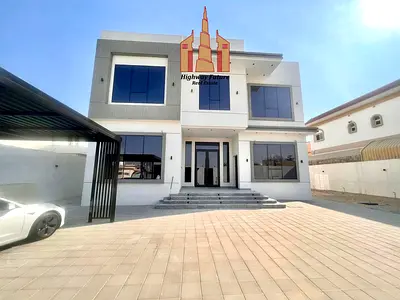 Spacious 5Bhk villa 2nd Shiftting With Maids Store & Laundry 210K