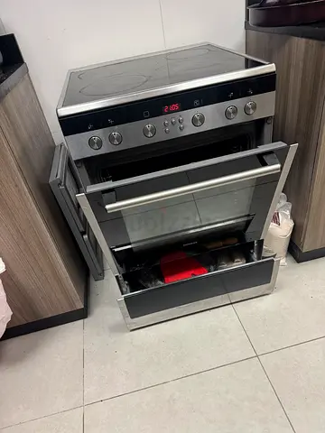 Sale Siemens 60×60 cm 4 Eyes Full Electric Ceramic Cooker Range