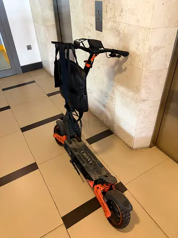 Electric scooter