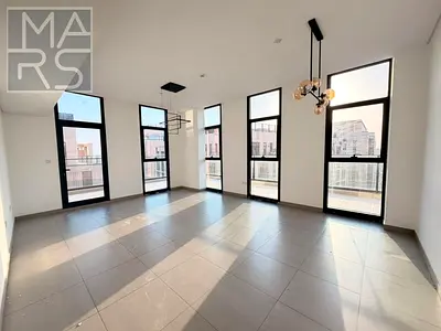 🏡 بنتهاوس فاخر بغرفتي نوم وصالة مع تراس واسع