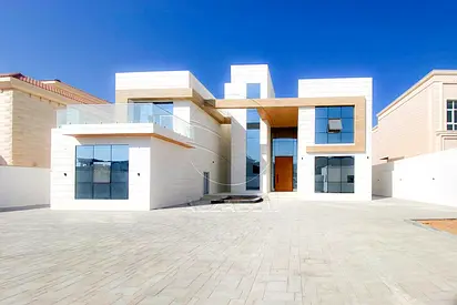 √ Mixed Use Villa | 7 Master Bedrooms | Majlis √