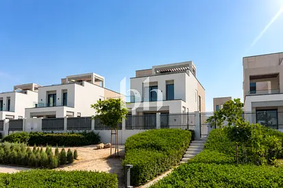 PARK BACKING | ADJACENT TO POOL | 4 BEDROOM