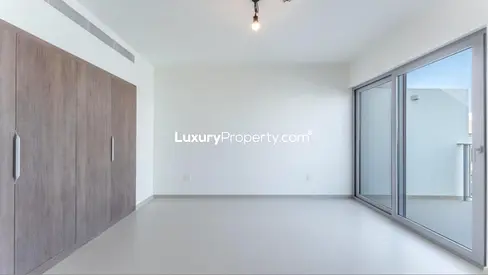 Vacant | Back to back | Unfurnished