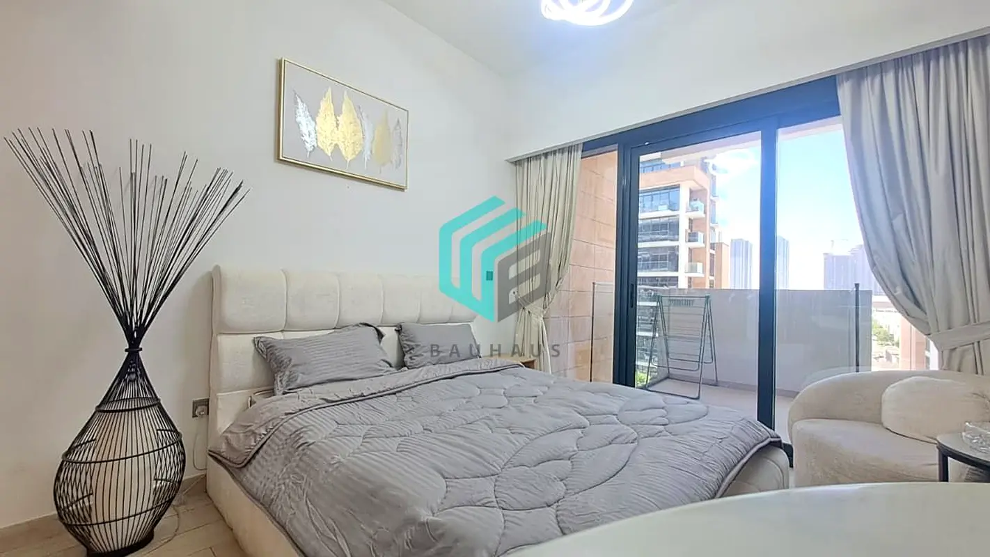 Fully Furnished Studio | Pool View | Prime Riviera Living