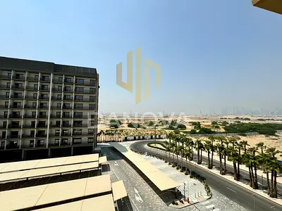 Huge Layout | Unfurnished | Ready to Move-In