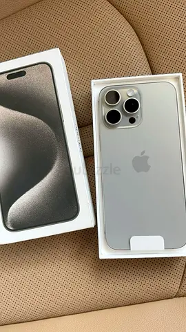 Apple iPhone 15 pro max 256gb natural titanium color