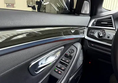 2012 BMW 5-SERIES 缩略图 19