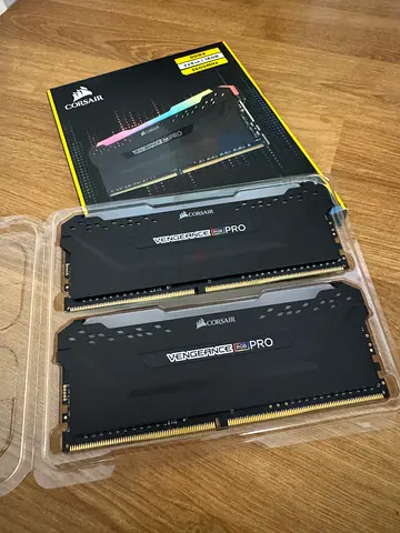 Corsair Vengeance RGB Pro 2x8GB DDR4 RAM (Black) — Perfect Condition